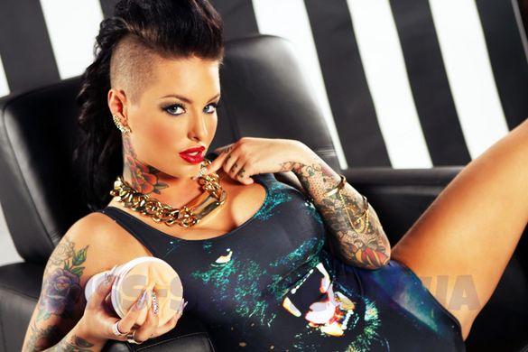 Мастурбатор Fleshlight Girls: Christy Mack Attack (SIGNATURE COLLECTION)